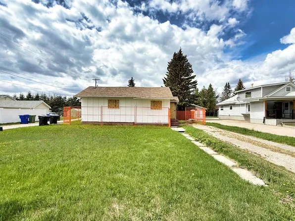 4906 E 52nd Ave, Olds, AB T4H 1H4