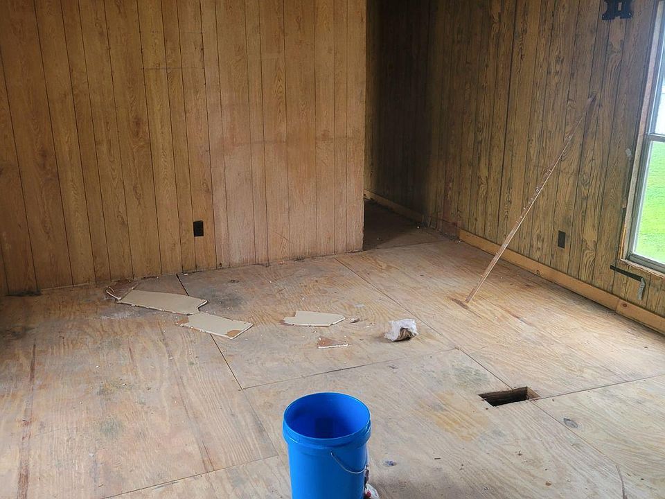 1st image of 100 Hidden Valley Dr #14