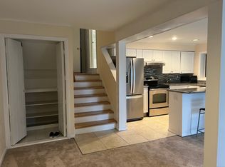 12 Meadowbrook Ln, Westport, CT 06880