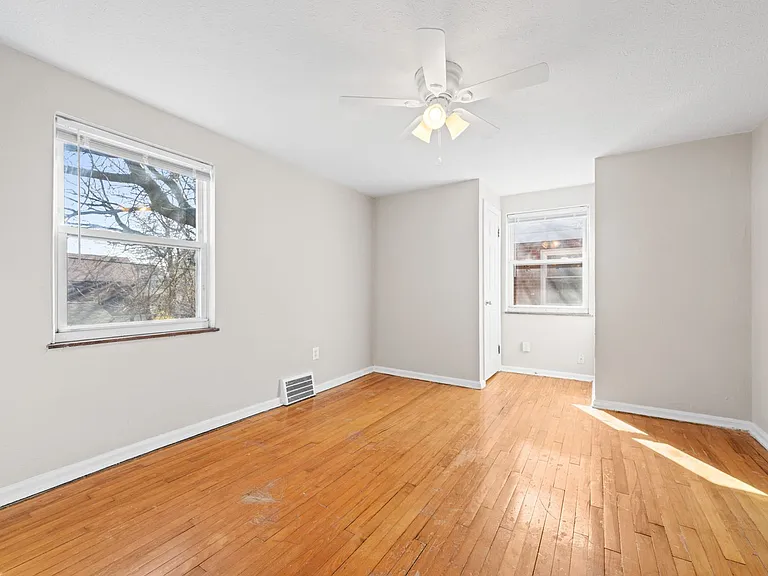 21000 Priday Ave — Photo 12