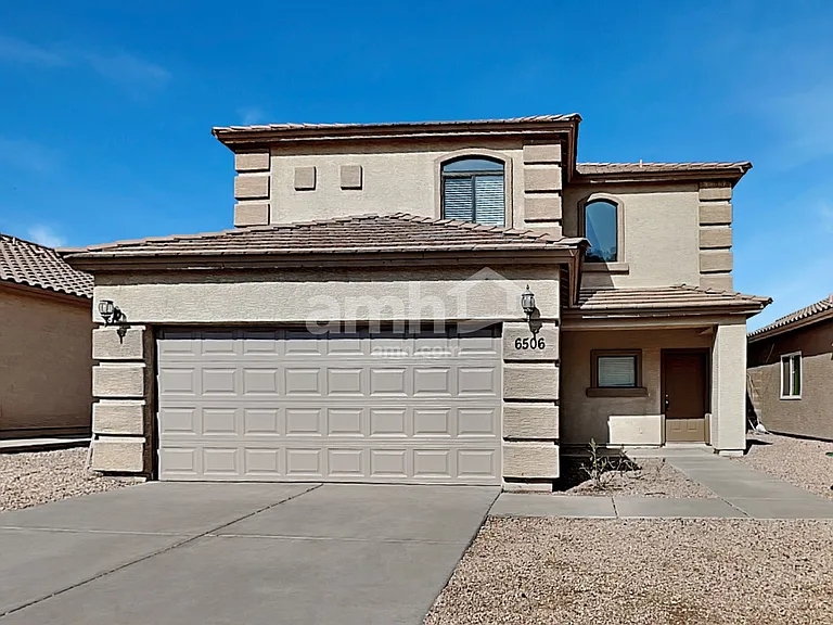 6506 S 10th Dr — Photo 1