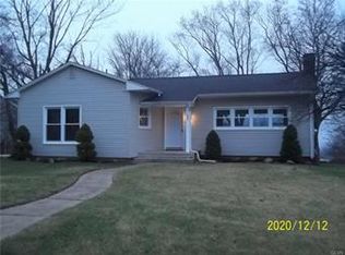 1095 Riverview Dr, Walnutport, PA 18088