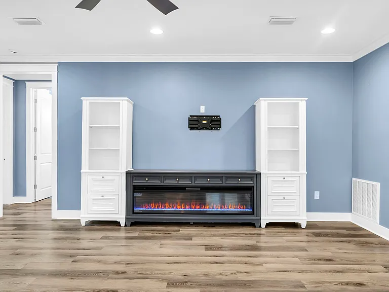 364 Carson Oaks Ln — Photo 10