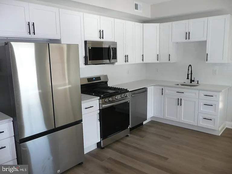 536 Easton Rd #2 — Photo 5