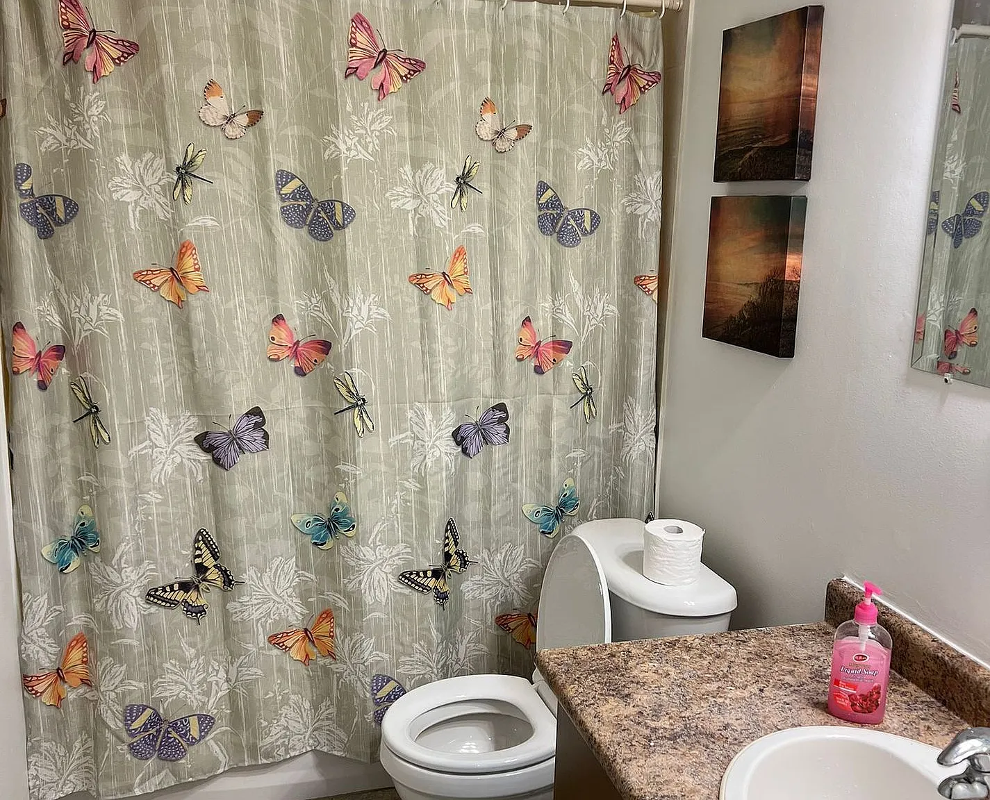 2 bed, $1,800 — Photo 2