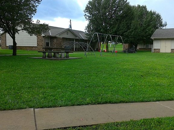 Lake Village co058 (1)