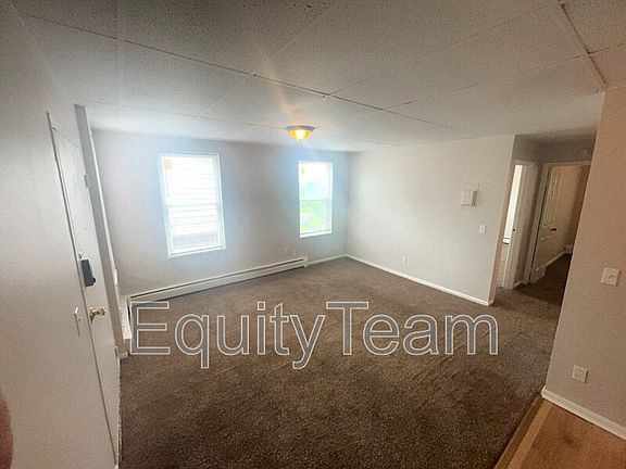 4th image of 2225 Kenton St APT 2