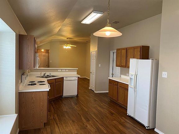 3rd image of 11749 Cottontail Dr