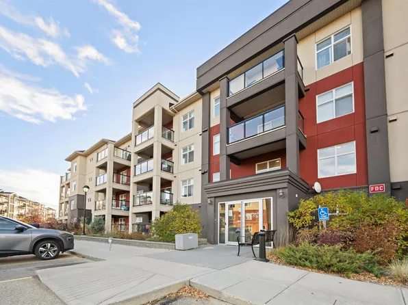 7805 71st St NW #158, Edmonton, AB T6B 3V6