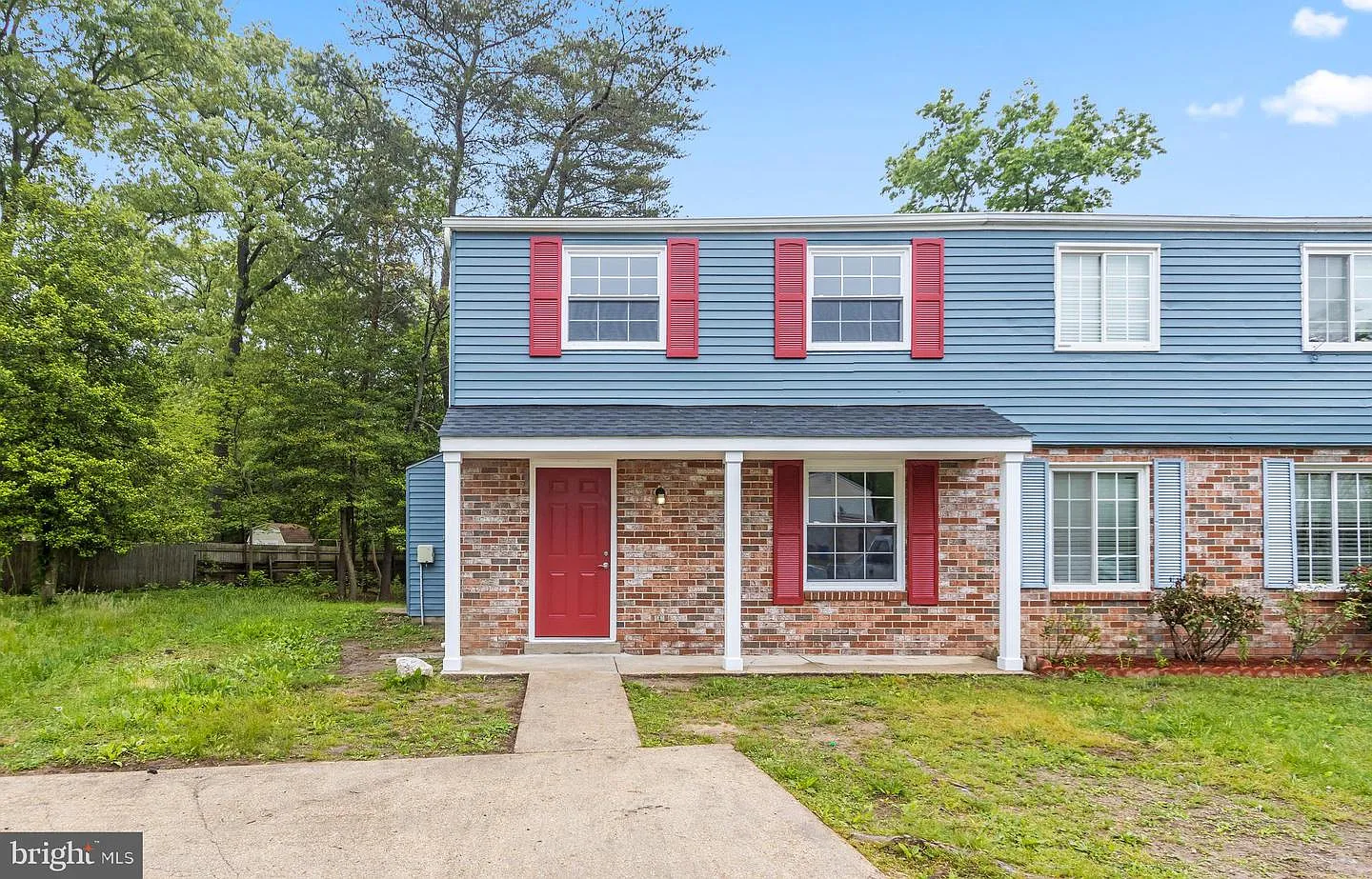 4261 Queen Ct photo 1