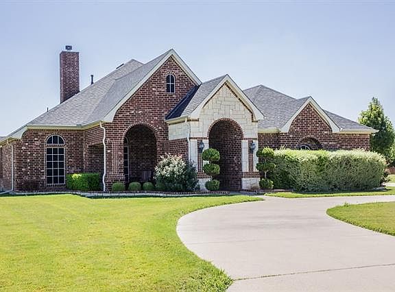 2nd image of 1912 Willow Bend Dr