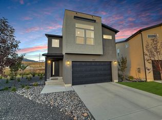 3713 S White Ash Dr, Mapleton, UT 84664