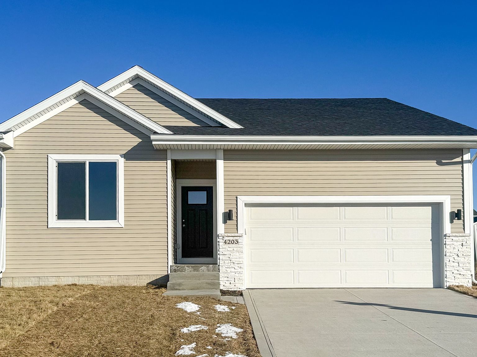 4203 5th Ave SW, Altoona, IA 50009 | MLS #704102 | Zillow