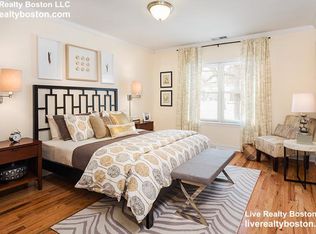 145 Thornton Rd, Chestnut Hill, MA 02467