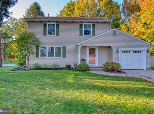 1527 E Walnut Rd, Vineland, NJ 08361