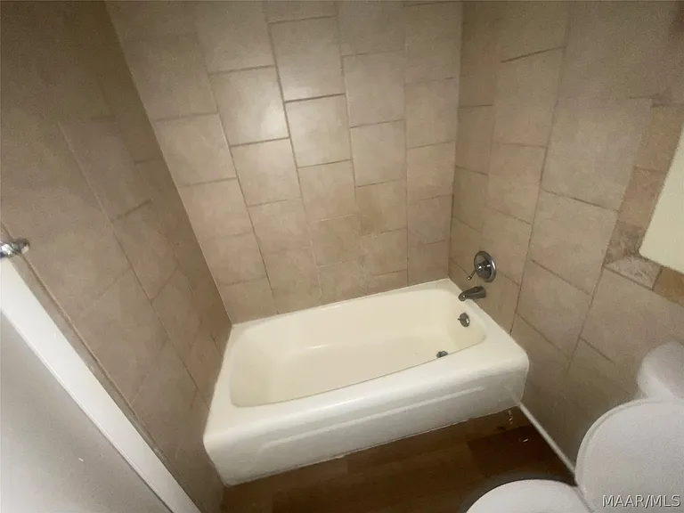 2440 Price St #C — Photo 24