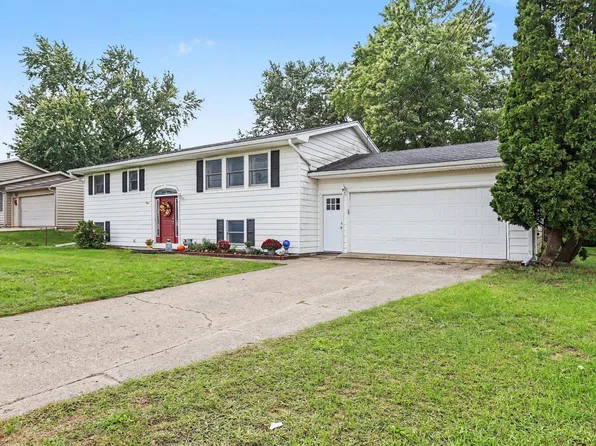 6710 Amberly St, Portage, MI 49024