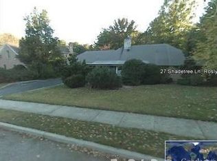 27 Shadetree Ln, Roslyn Heights, NY 11577