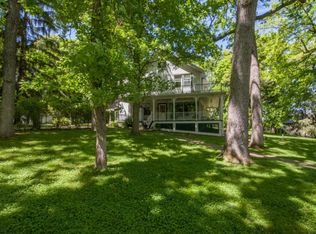 5014 N Maple Ln, Nashotah, WI 53058