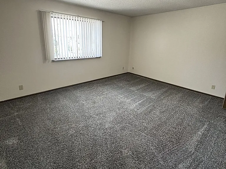 3729 W 9th Street — Photo 15