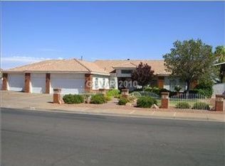 270 W Fairway Rd, Henderson, NV 89015