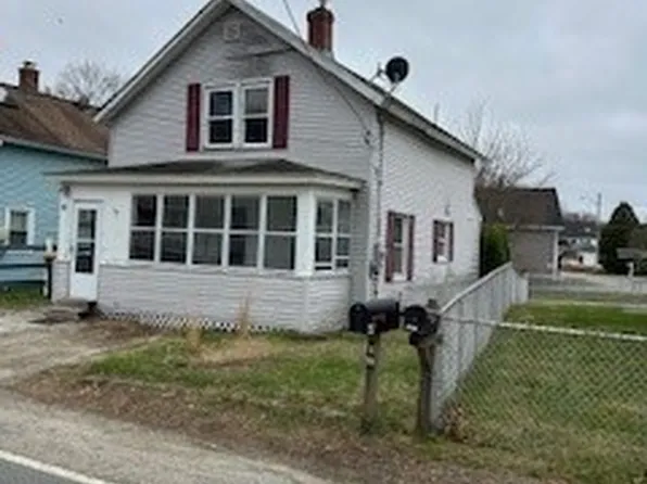 41 Chestnut Hill Rd, Millville, MA 01529