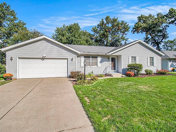 3rd image of 3826 Fern Hill Dr