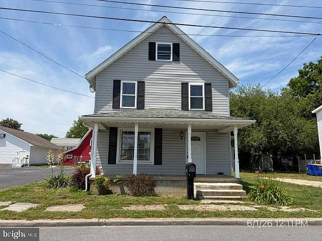 1st image of 115 Railroad Ave