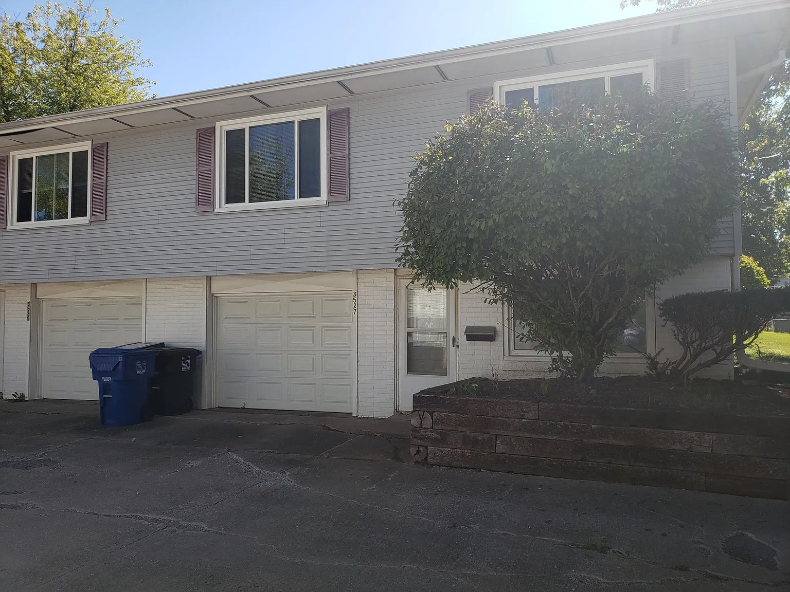2 bed, 1.5 bath, 1675 sqft, $1,295 — Photo 3