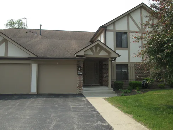 917 Knottingham Dr APT 1B, Schaumburg, IL 60193
