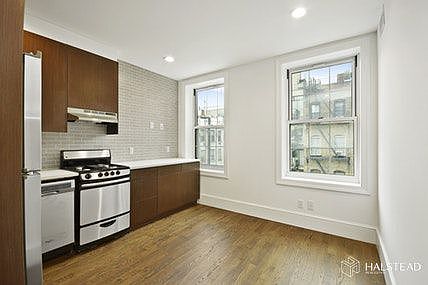 1st image of 407 E 6th St APT 4