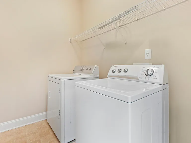 5723 Vinings Retreat Way SW — Photo 16