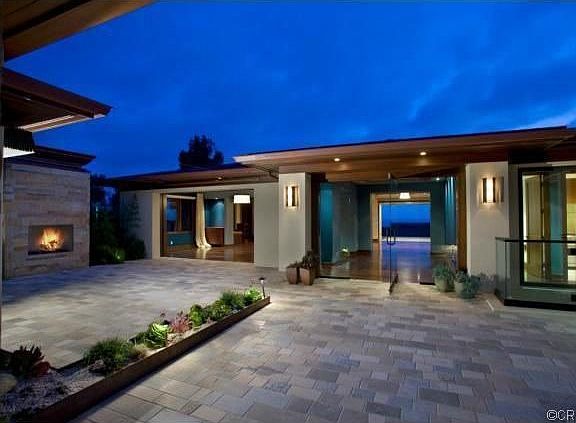 3rd image of 4645 Fairfield Dr