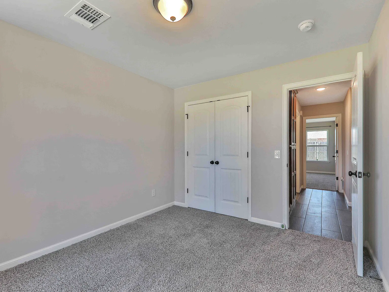 3 bed, 1640 sqft, $1,895 — Photo 4