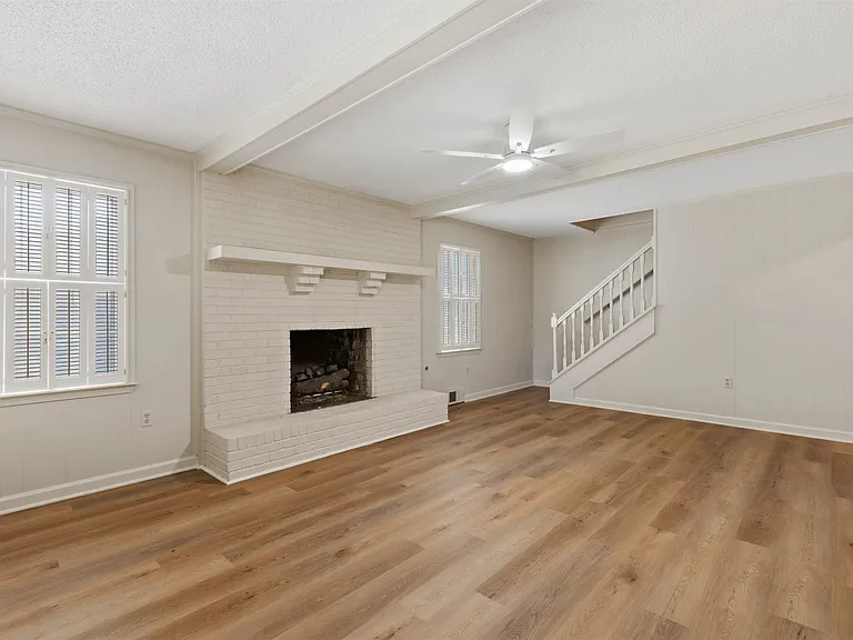 8604 Sandpoint Dr — Photo 11