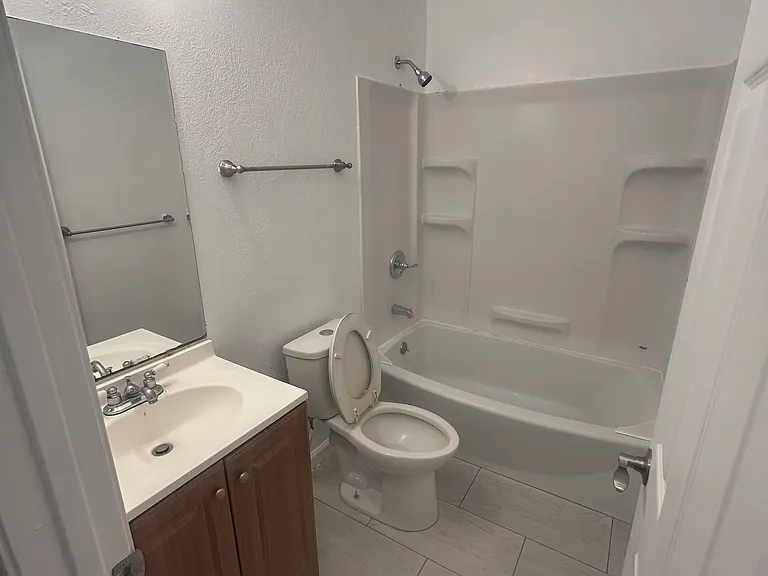 470 Reservation Rd — Photo 22