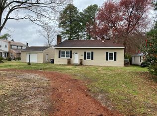 47 Hudgins Rd, Poquoson, VA 23662