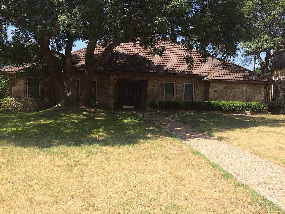 1st image of 7700 Lake Highlands Dr