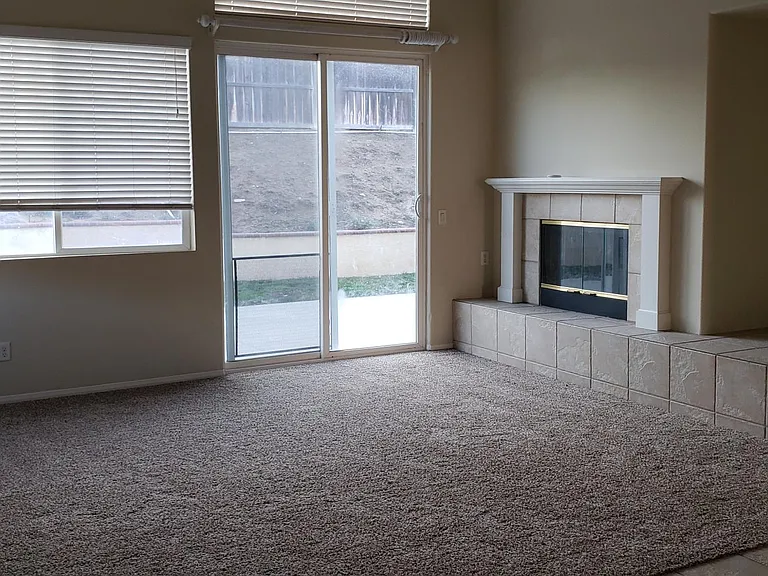 41227 Thompkins Pl — Photo 5