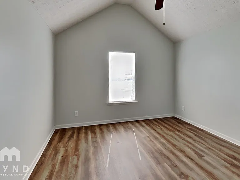 10851 Southshore Ct — Photo 16