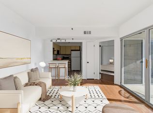 900 19th Ave S APT 401, Nashville, TN 37212