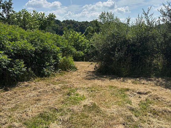 4th image of 2030 Harden Dr