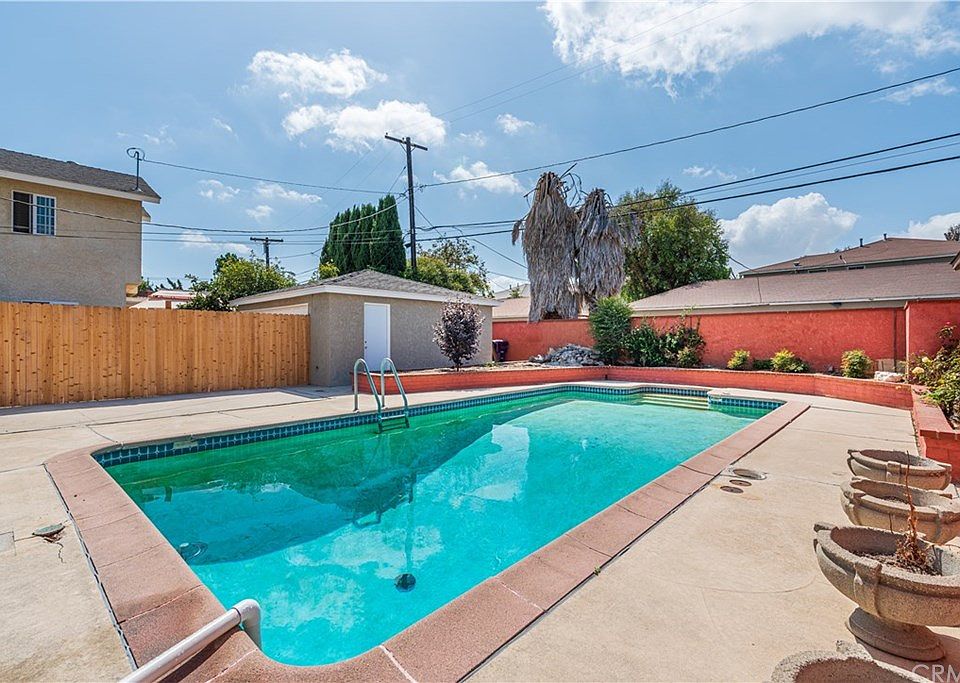 1st image of 4549 Goldfield Ave