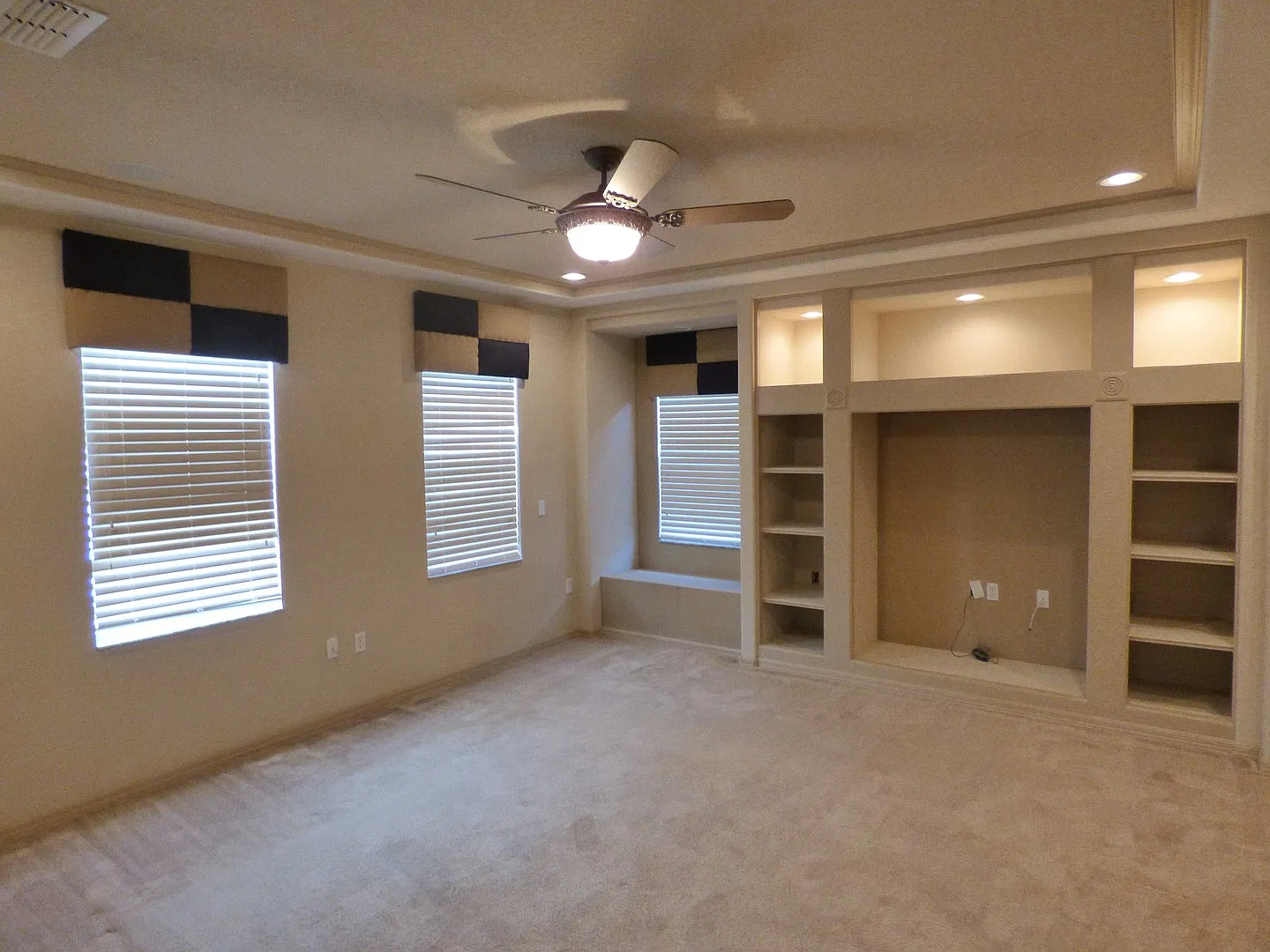 3 BR / 2.5 BA Home In Windermere — Photo 2