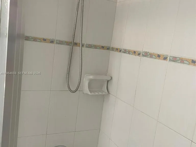 3522 NE 171st St #206 — Photo 10