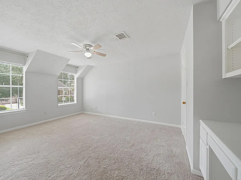 15122 Greenleaf Ln — Photo 29