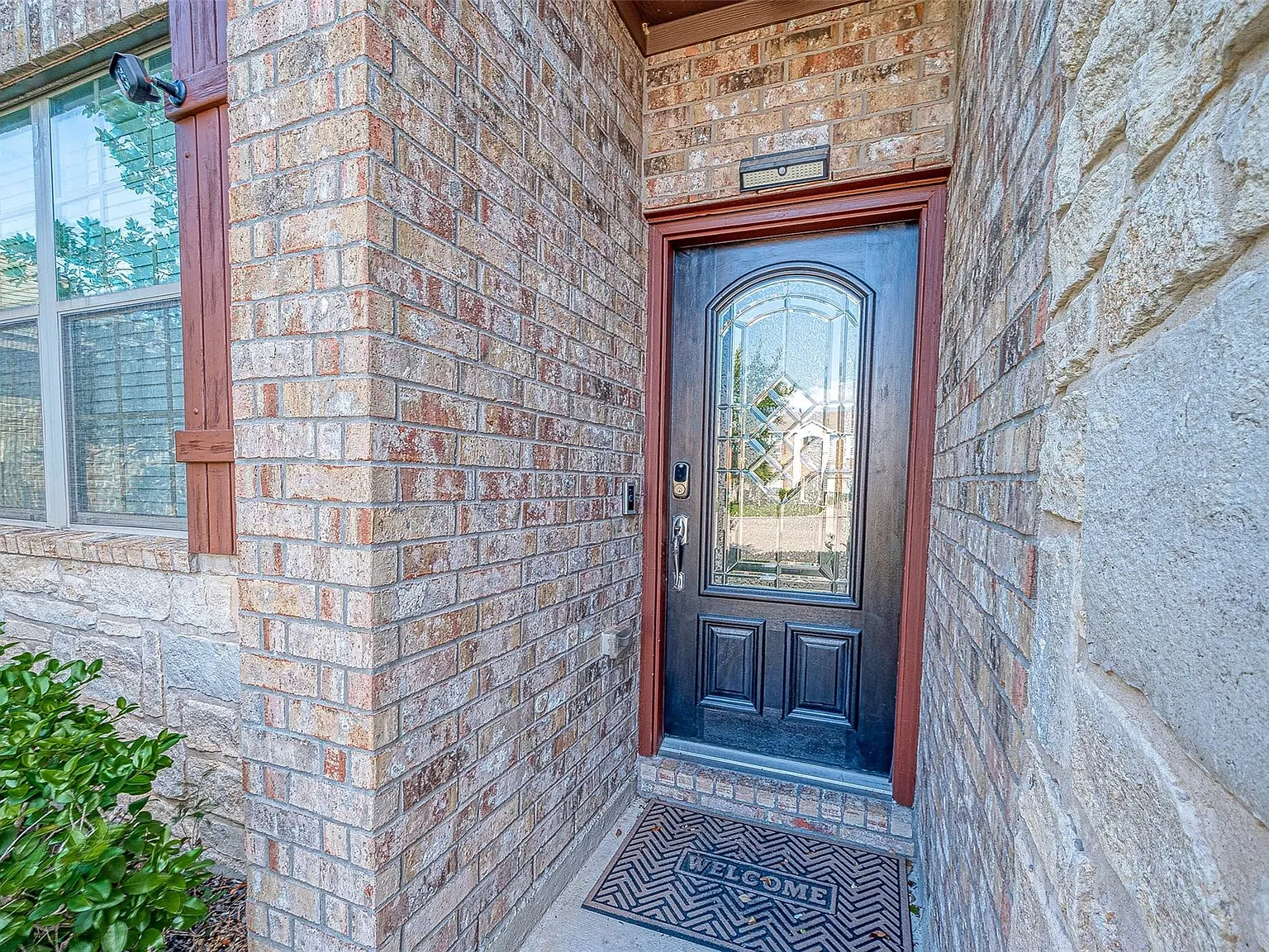 4 bed, 3.5 bath, 2744 sqft, $2,450 — Photo 3
