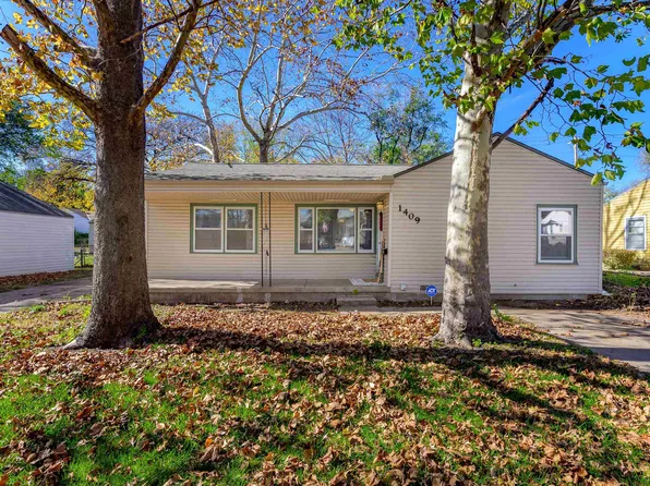 1409 Golf St, Augusta, KS 67010
