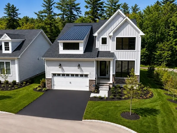 1 Juniper Ln #1, Tyngsboro, MA 01879