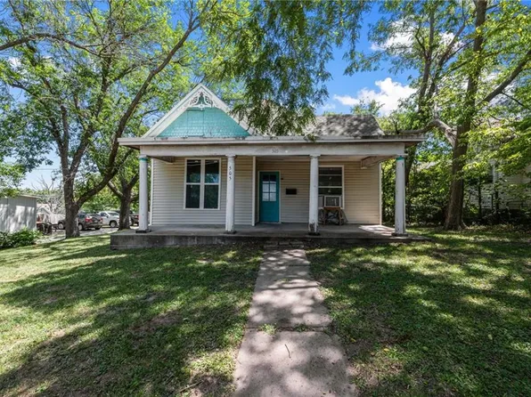 505 N Independence St, Harrisonville, MO 64701